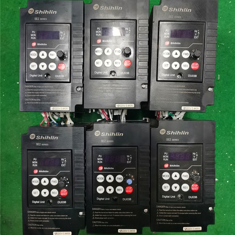 优选士林变频器SE2-021-0.4K-D 0.4KW 220V包好  充新成色