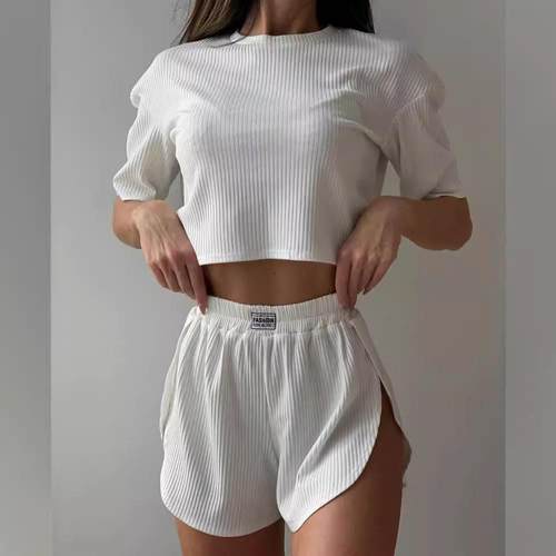 Women's neck T-shirt, top, shorts, two-piece set for wom