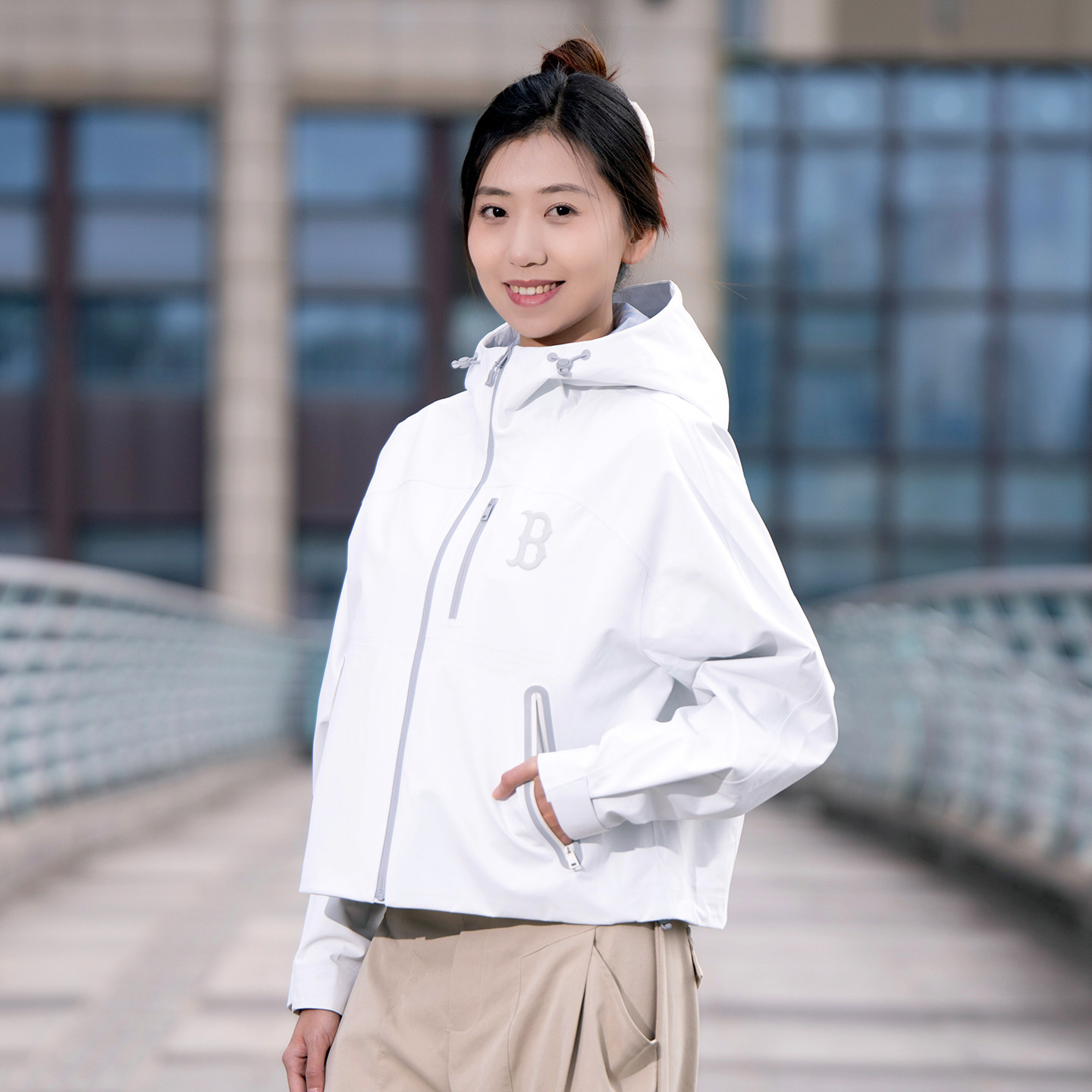 MLB女子冲锋衣2026新款复古老花防泼水休闲运动夹克外套3FWJM0161