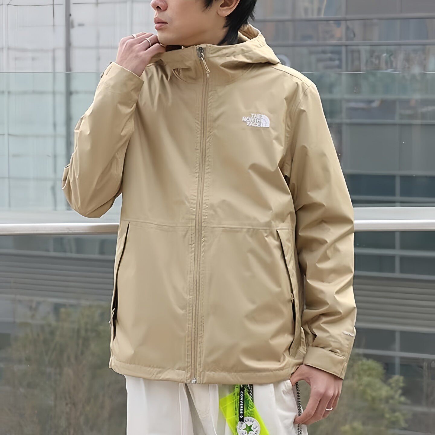 北面男子单层防水冲锋衣