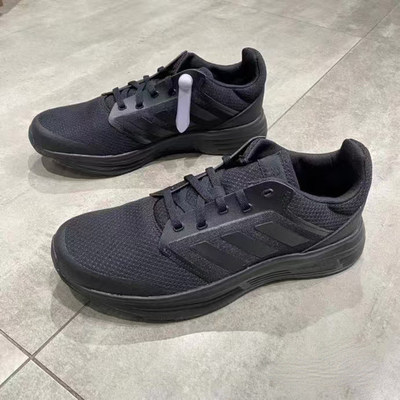 阿迪达斯男子运动鞋黑武士跑鞋