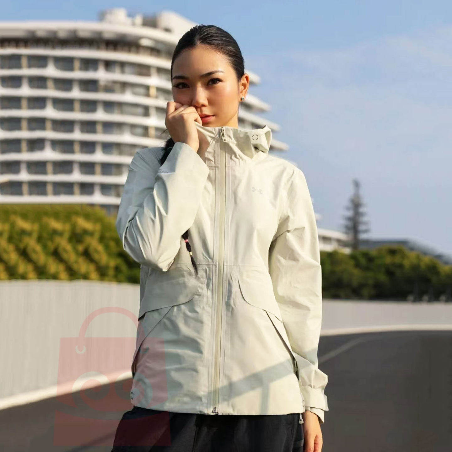 安德玛UA女子秋冬Stormproof 户外运动防水冲锋衣夹克外套1385270