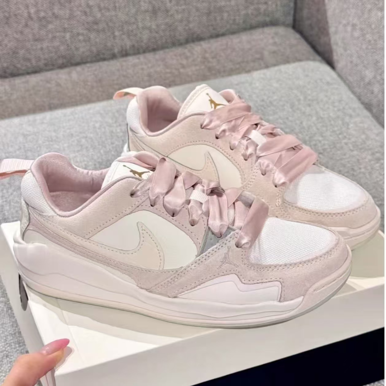 Nike女子板鞋JORDAN缓震休闲鞋