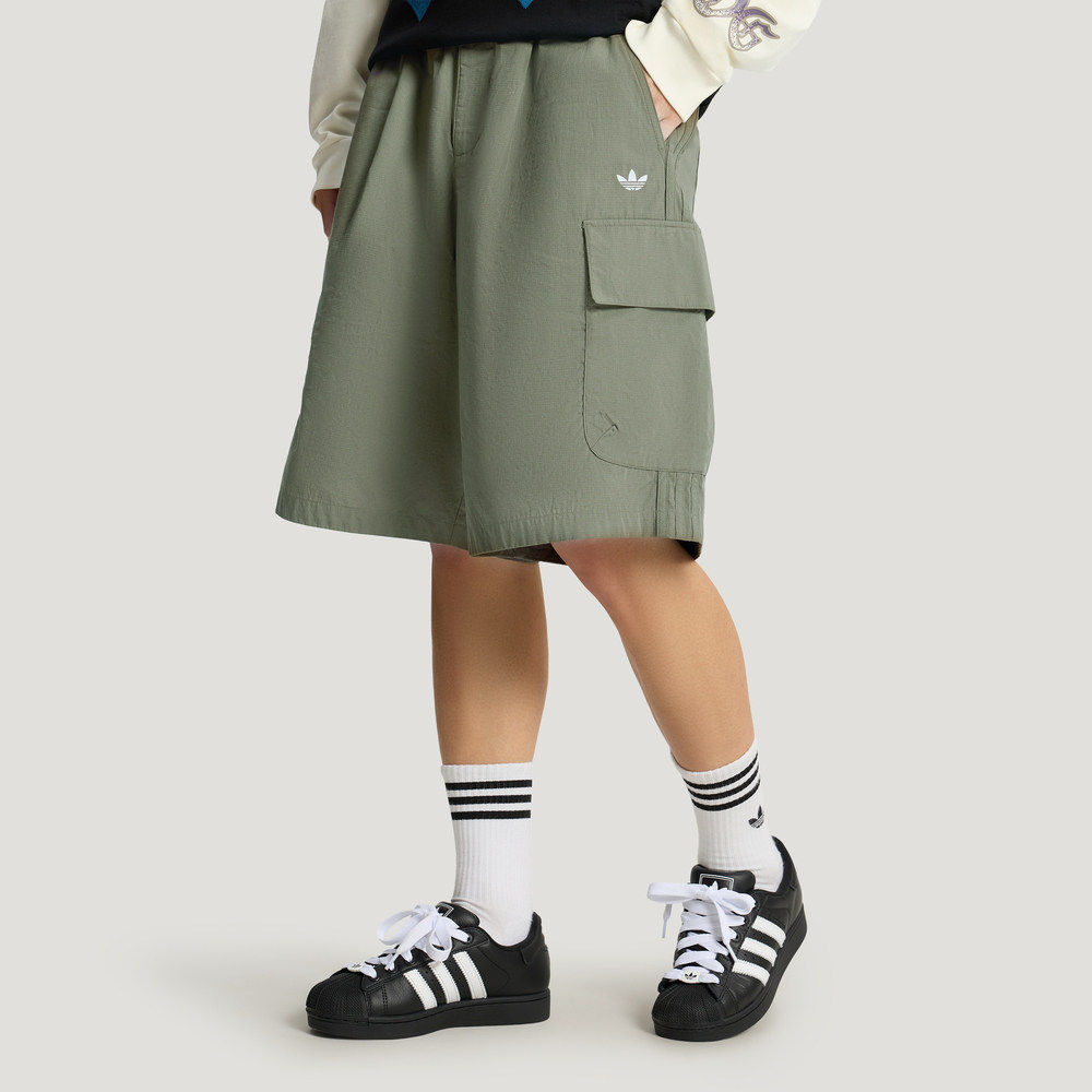 26新款adidas阿迪达斯三叶草季男子运动休闲短裤KT3046/KT3045 - 实物图