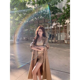 旗缘服饰2店UM家2026春季新款卡其色长款韩版H型双排扣风衣外套