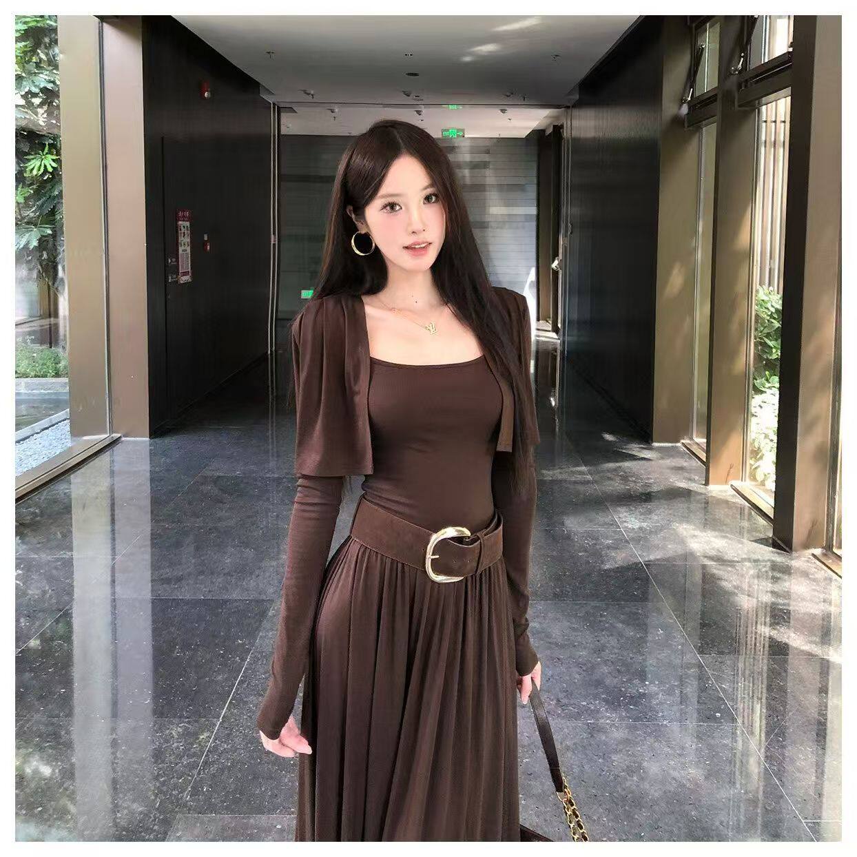 辣妹风蓬蓬裙修身显瘦气质纯欲