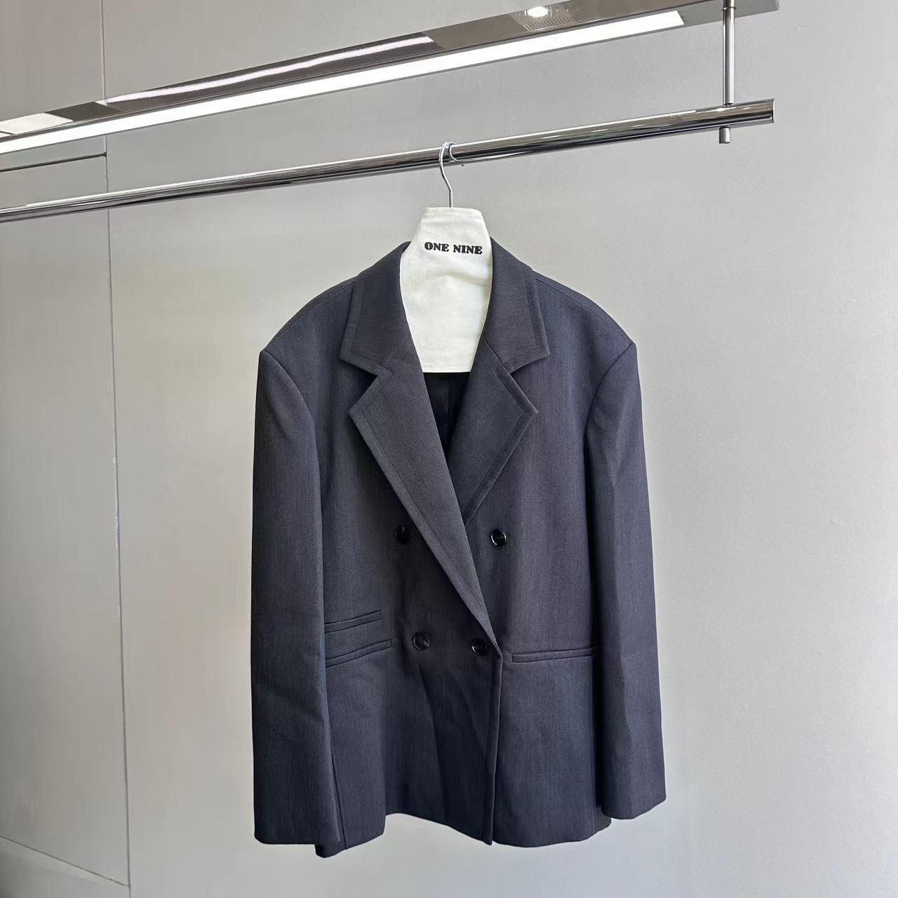YOEYYOU倒T型双排扣西装24早秋新品设计师款高级廓型宽松西服外套