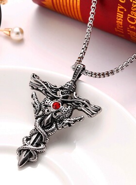 钛钢不掉色嘻哈个性十字架项链男hiphop吊坠潮人挂件配饰毛衣链女