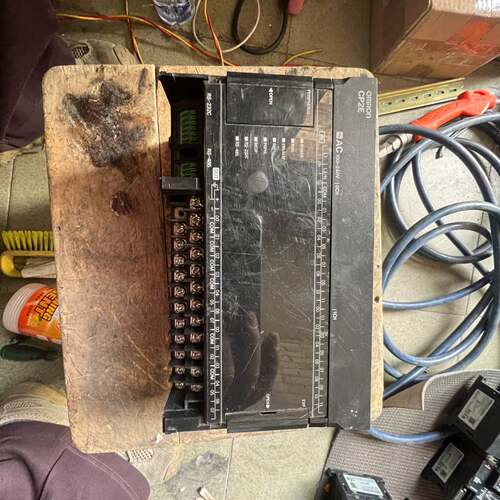 可维修欧姆龙 PLC CP2E-S40DR-A 一台议价