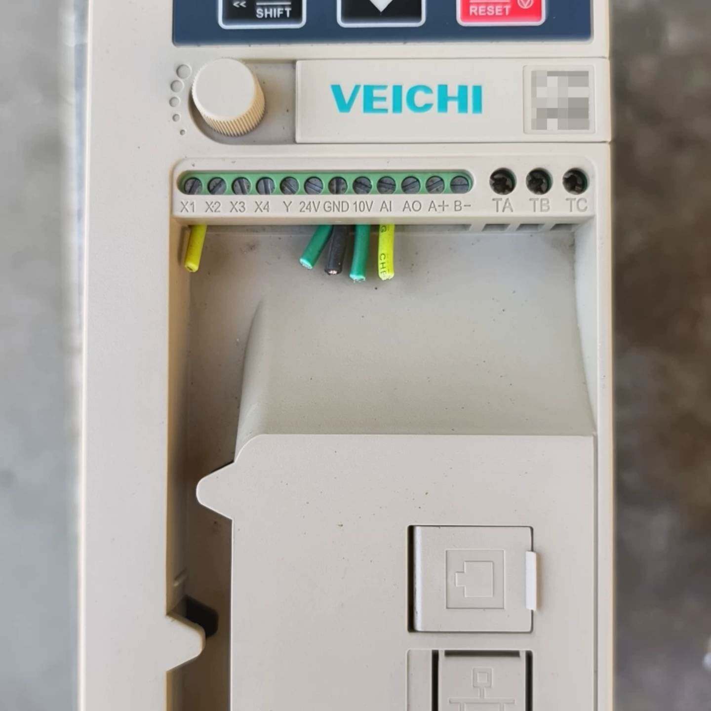 可维修伟创变频器AC10-T3-004G-B，4KW三相380V，议价图片