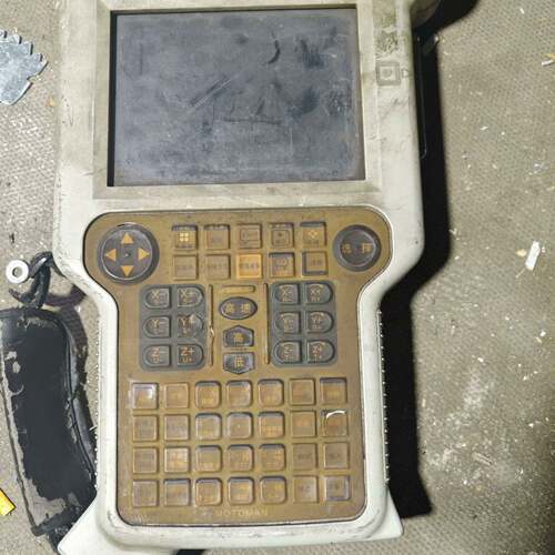 可维修安川机器人示教器JZRCR-NPP01-1议价