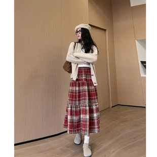 多巴胺毛呢格子百褶长裙女秋冬新款设计感显瘦百搭高腰A字半身裙