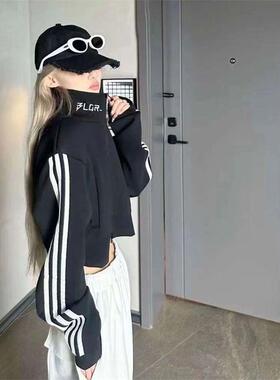 美式复古条纹短款运动卫衣女秋季修身立领长袖防晒外套黑色上衣潮