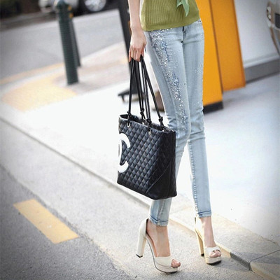 Women's solid color hot-drilled ripped jeans烫钻破洞牛仔裤女