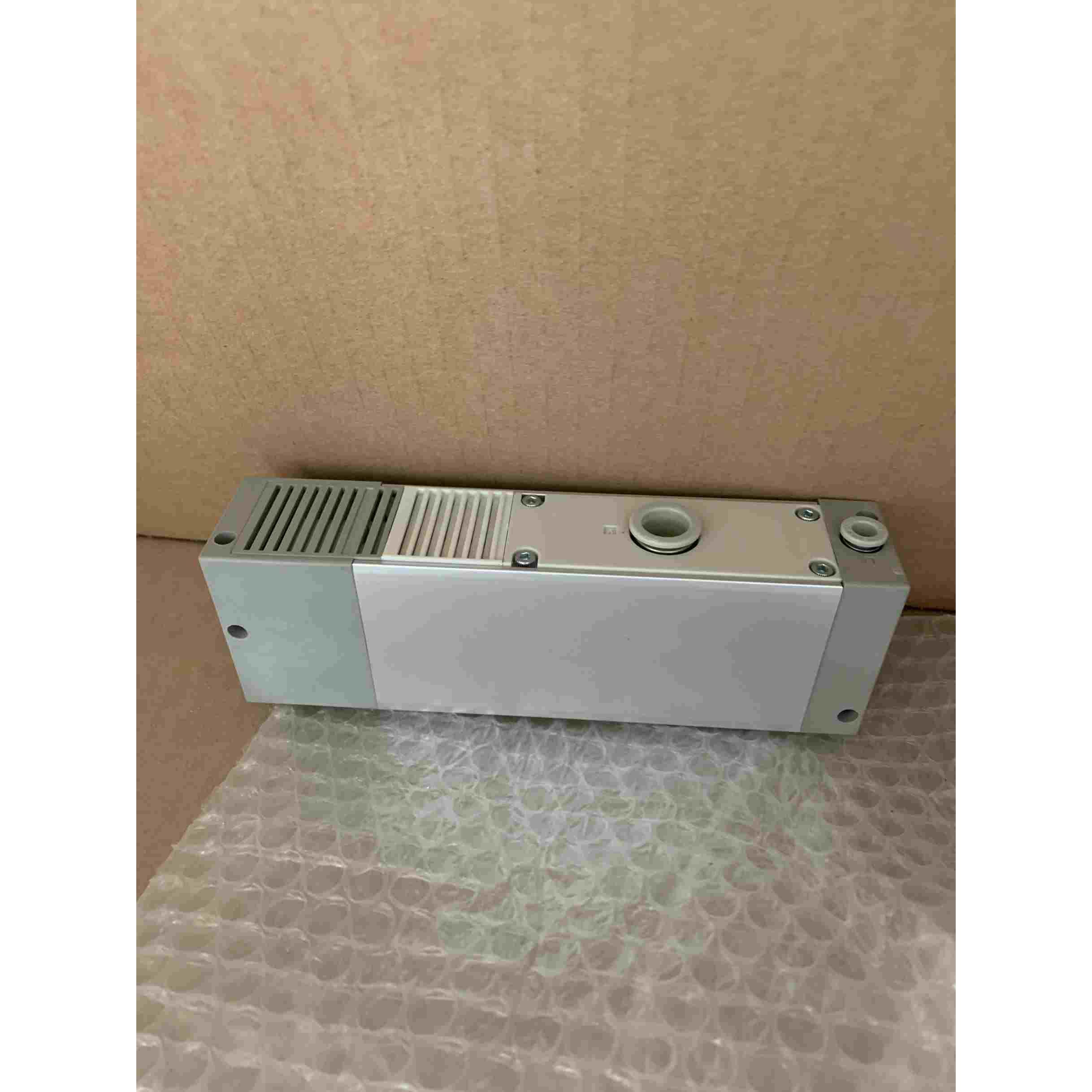 SMC多级真空发生器大流量大吸力 ZL112 特价现货 仅一个 全新正品