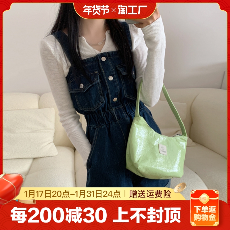 减龄气质设计感卷边牛仔背带短裤女夏季大码胖mm洋气显瘦连体裤子