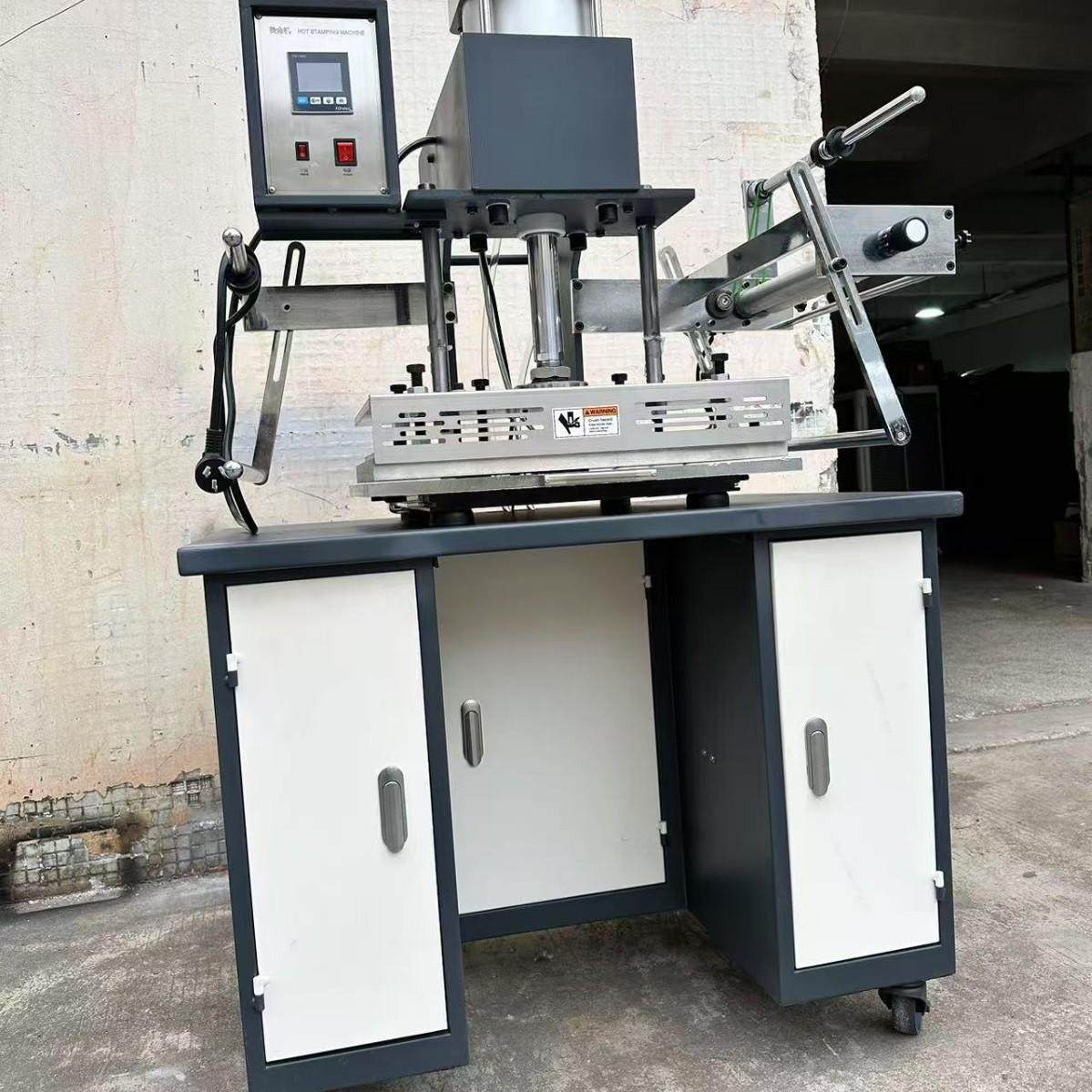 皮料烫金机商标烫金机气动烫印机茗牌烫金机纸品酒盒烫金机