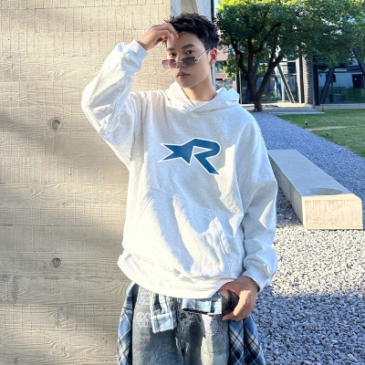 星星淡灰色连帽卫衣男