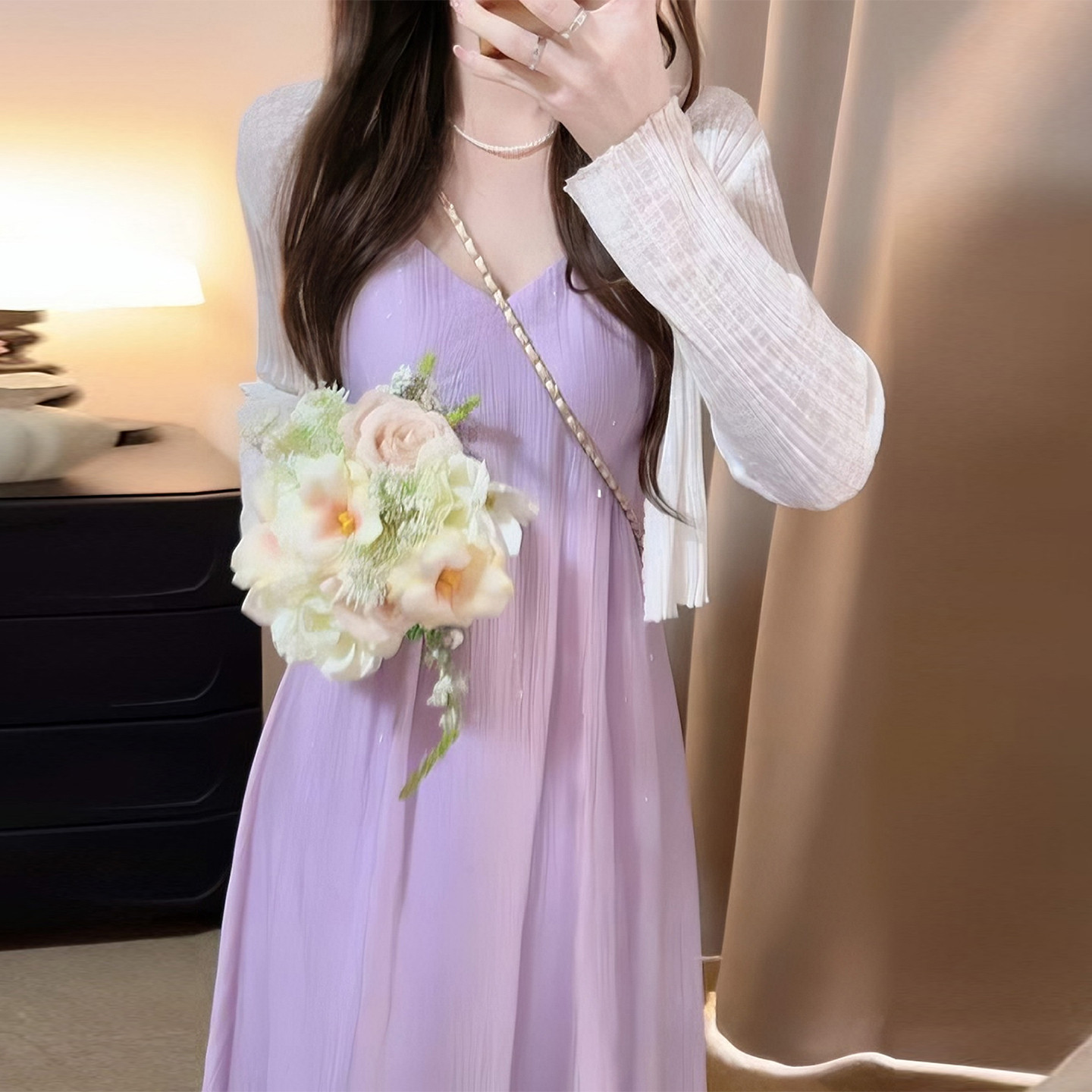 巨好看v领紫色吊带连衣裙子女夏2026新款穿搭绝美不撞款长裙套装