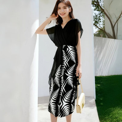 2026春季新款轻奢气质高端设计感不规则拼接假两件连衣裙D0813