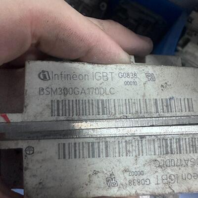 拆机模块 BSM300GA170DLC 英飞凌 漂亮