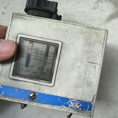 拆机ALCO CONTROLS油控开关 如图所示 不