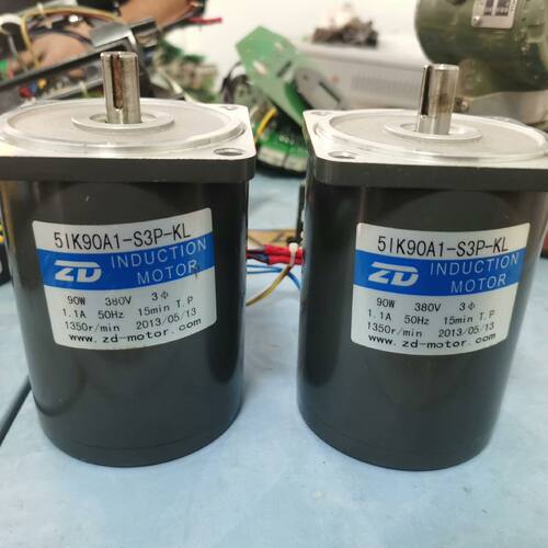 ZD中大电机51K90A1-S3P-KL 有两个 为