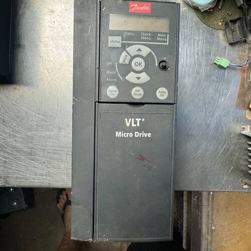 丹佛斯变频器FC-051P2K2T4E20H3B2.2K
