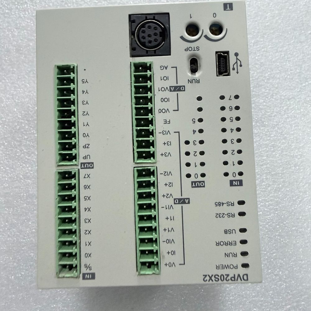 台达PLC控制器 DVP20SX211R外观干净 端子齐全图片