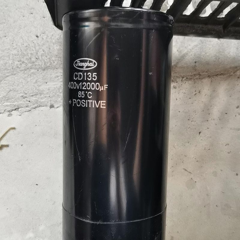 CD135   400v12000uf    江海拆机电 - 实物图