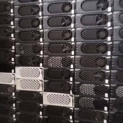 出成色新拆机R4850G2与3000V5.6