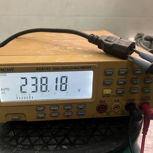 VICHY   VC8145万用表、成色见图、通电开机自检通
