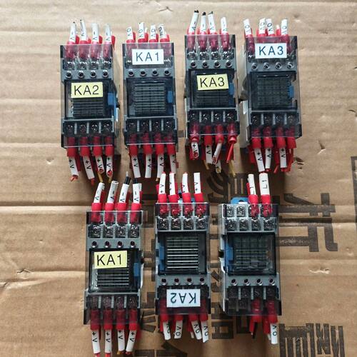AY33002RT3S-24V