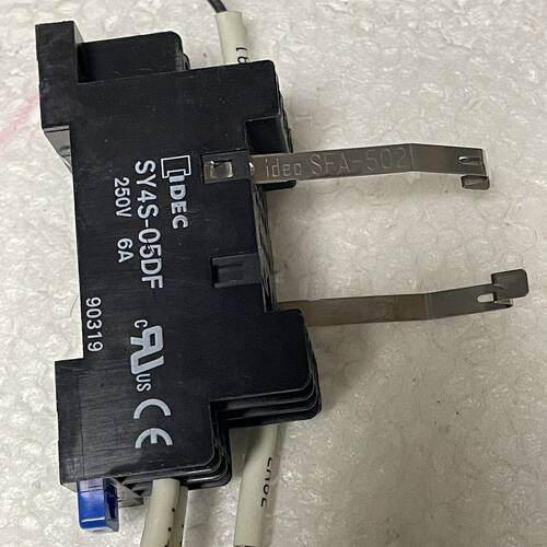 SY4S-05DFIDEC和泉继电器底座拆