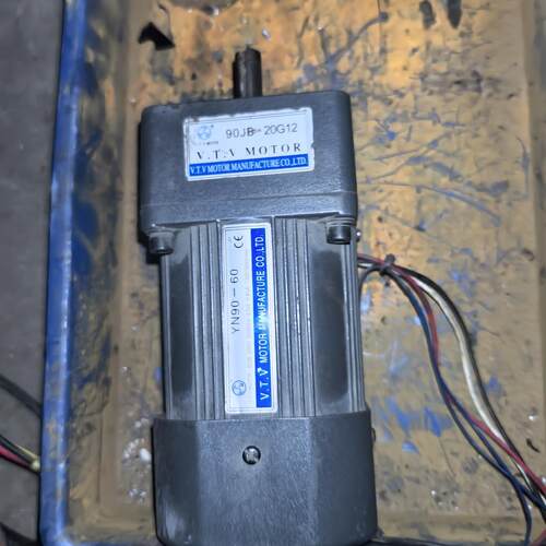 拆机VTV减速电机①90W YN90-90 90JB
