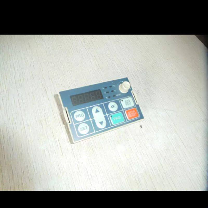拆机伟创变频器面板AC70AC80实拍图片