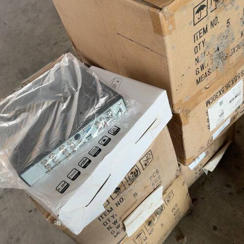 未使用过库存机：CALNVR-1008fd 10