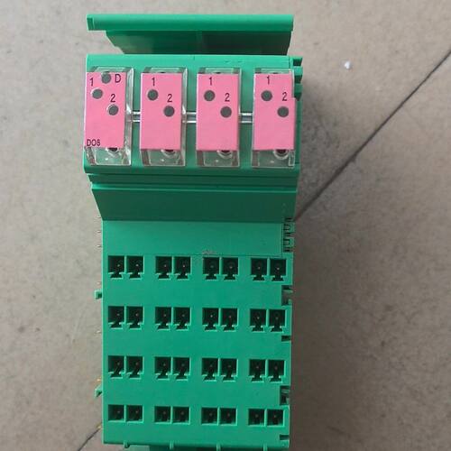 供电端子IBIL24DO8拆机