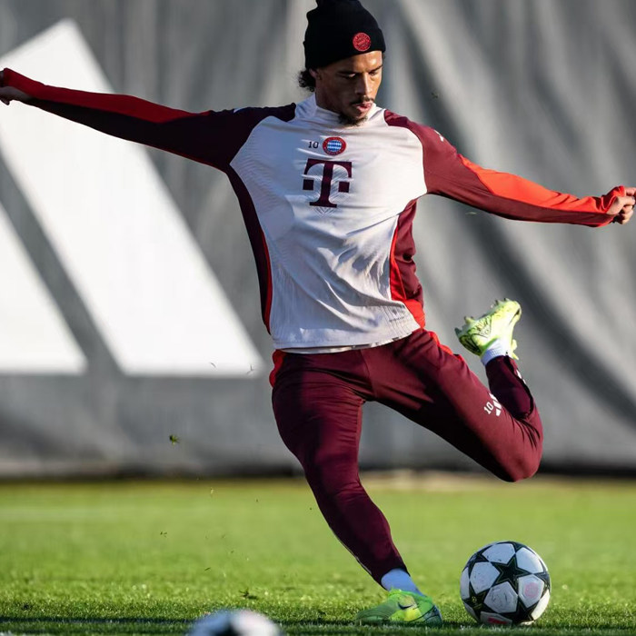 25-26拜仁长袖半拉链训练出场服卫衣球衣外套成人儿童足球队服男