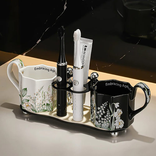 德国轻奢高颜值铃兰花情侣漱口杯
