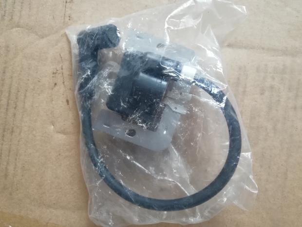 科勒汽油机高压包 点火模块CH640 CH730 KL3135  24 584 45线圈