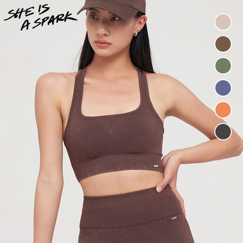她是火花x周六野方领运动内衣