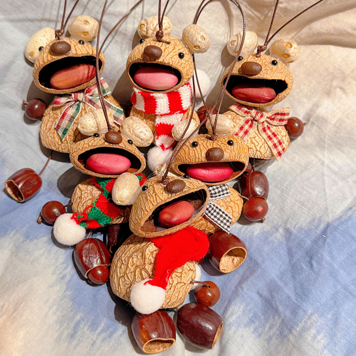 天然种子果壳摇铃包挂手工新年款围巾领结款小熊会响挂件植物果实