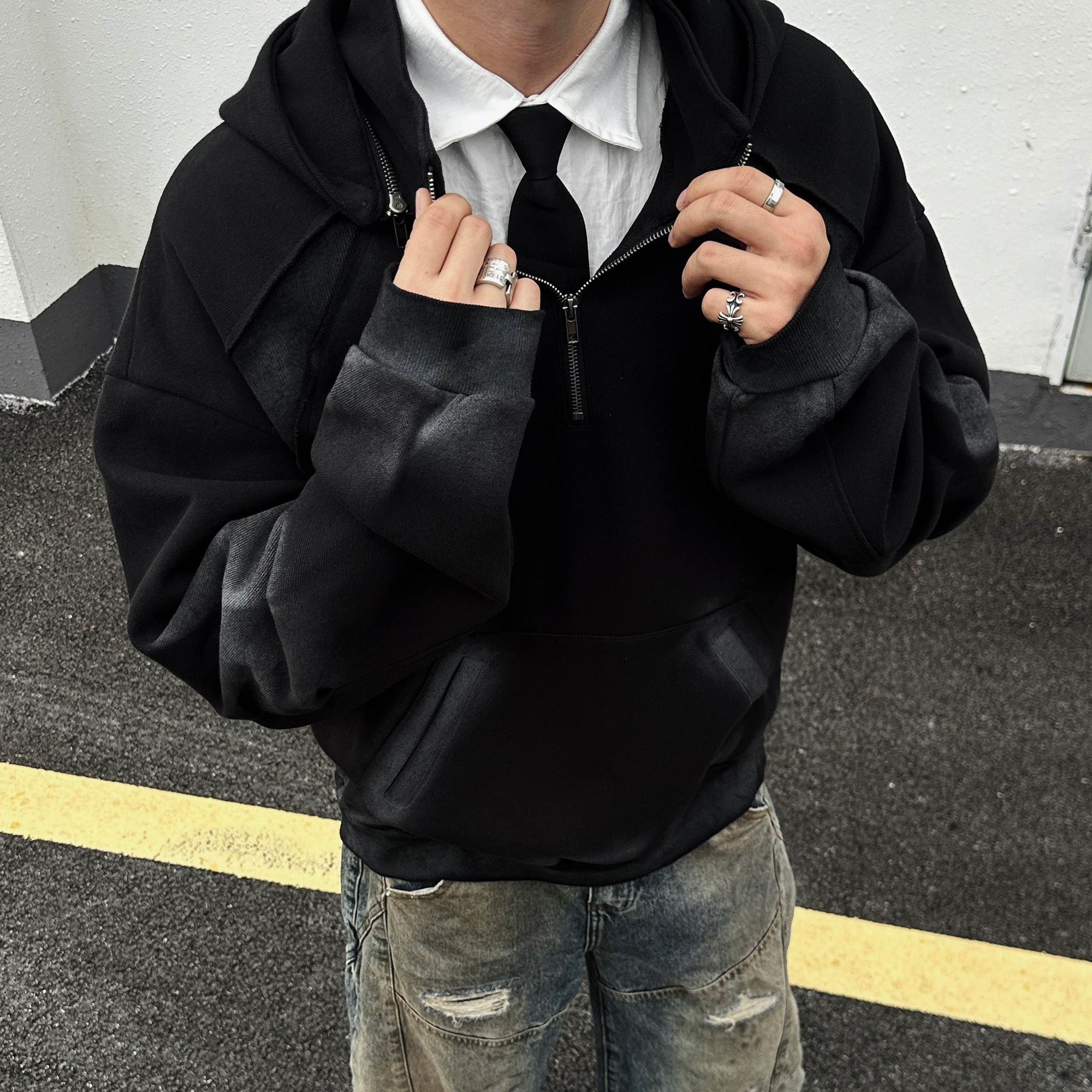 拼接设计感加绒连帽卫衣