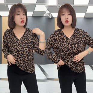 豹纹时尚 气质V领打底衫 T恤衫 女装 舒适百搭 洋气胖妈妈大码 2025春款