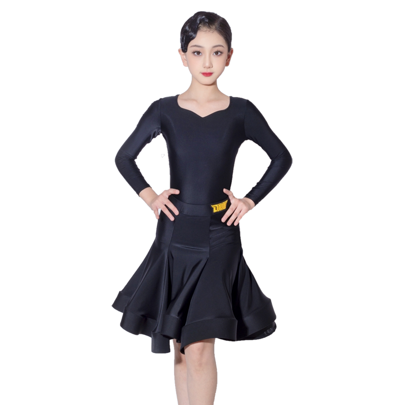 多妮舞拉丁舞蹈练习规定表演服