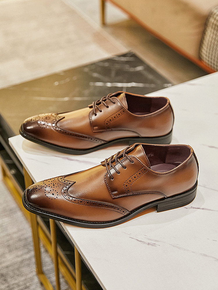 ENGLISH CARVED BROGUE LEATHER SHOES MENS POINTED TOE LACE-UP LEATHER BUSINESS DRESS SHOES BROWN WEDDING DERBY SHOES YOUTH