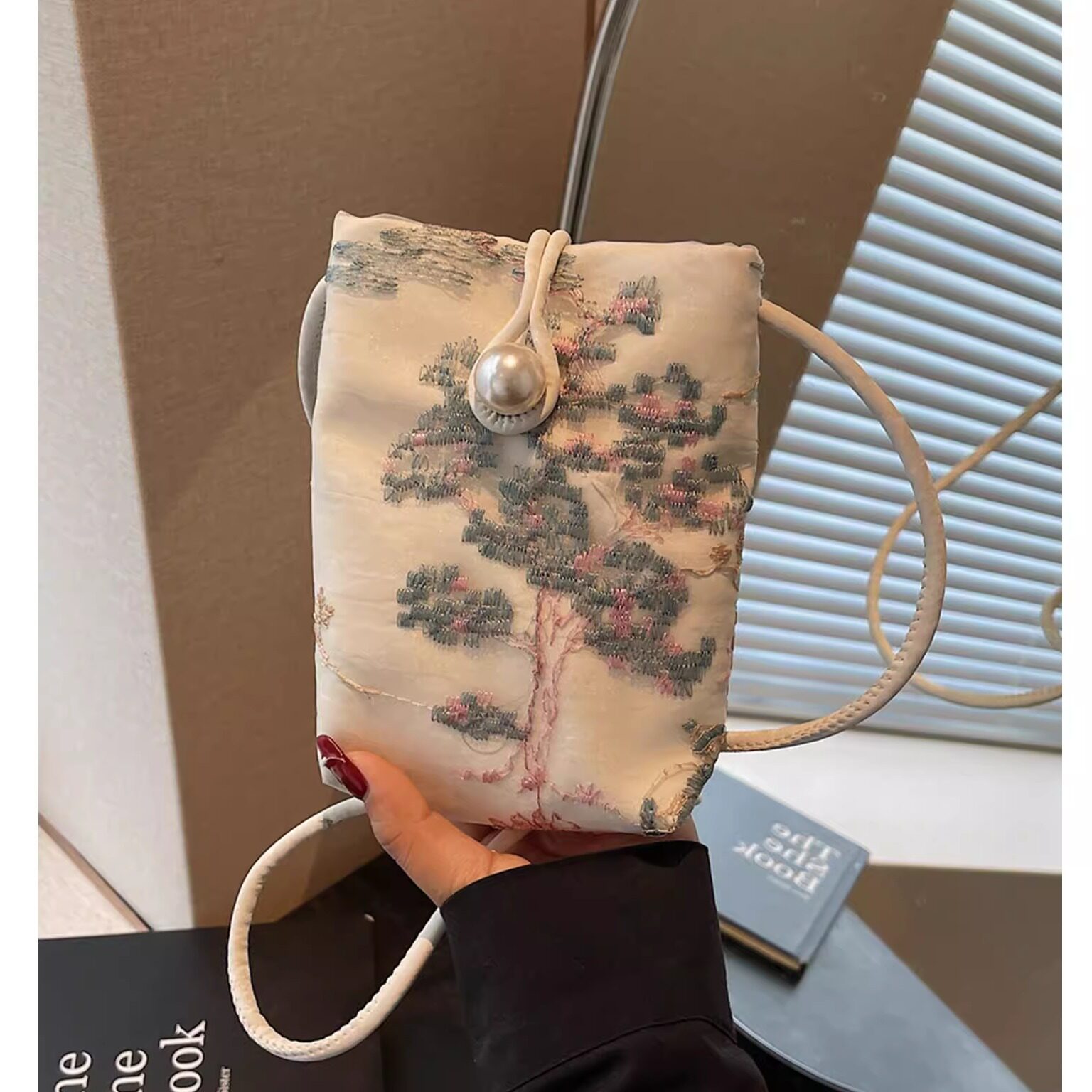 新中式国风包迷你小包包女士2026新款夏天休闲百搭轻便斜挎包