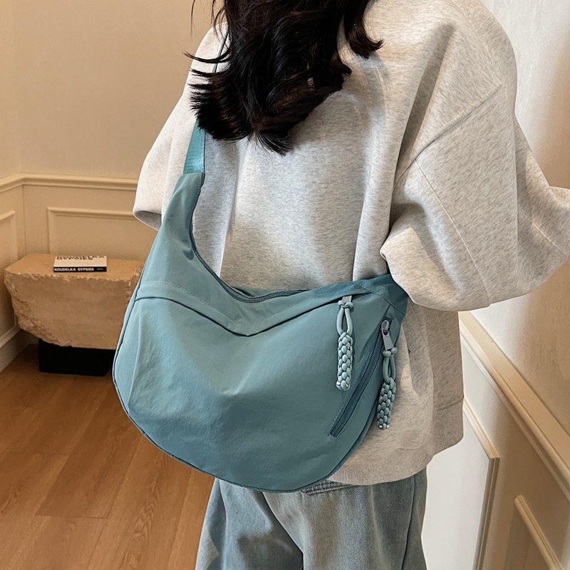 饺子包女斜挎包大容量帆布包