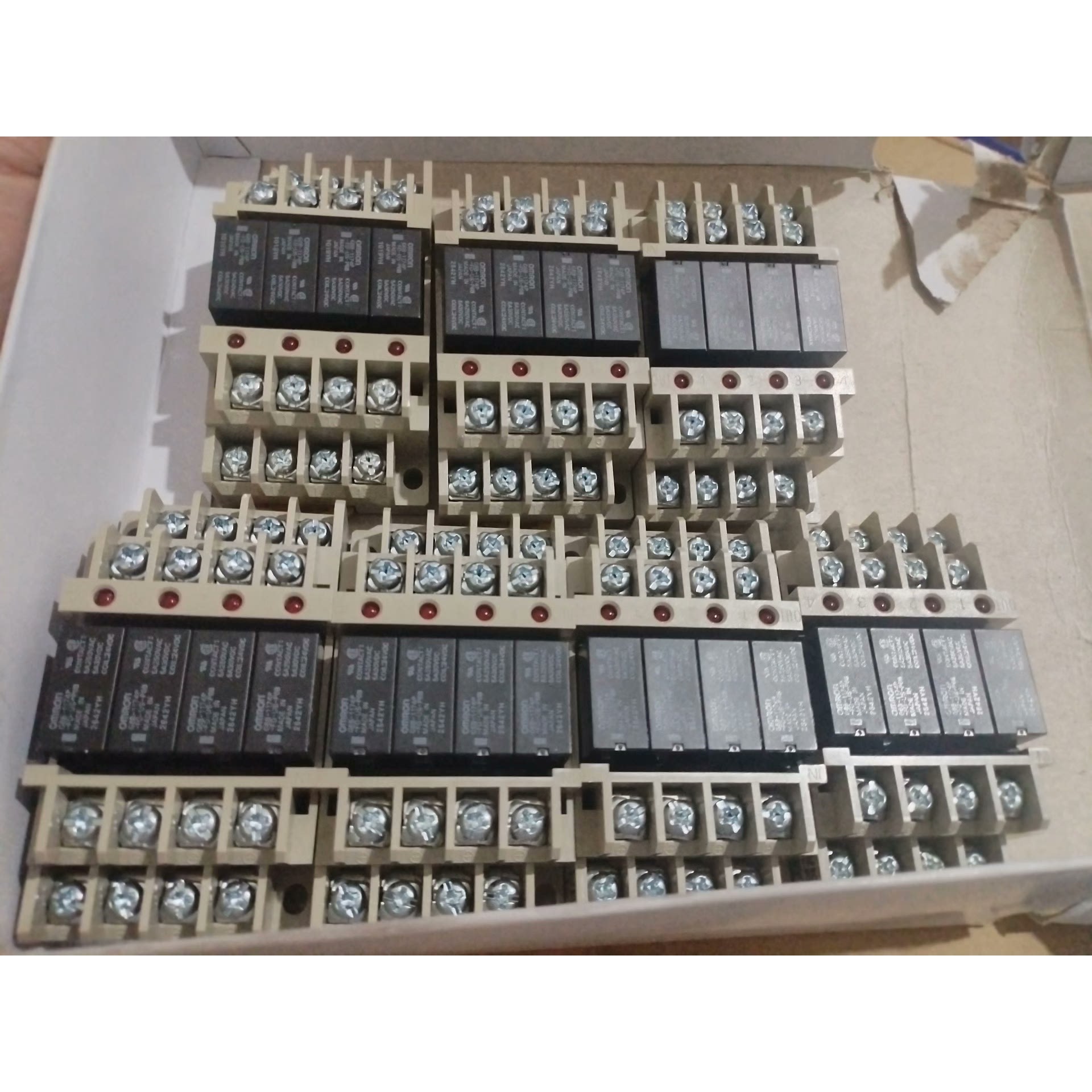 G6B-47BND固态继电器全新还有几个议价产品